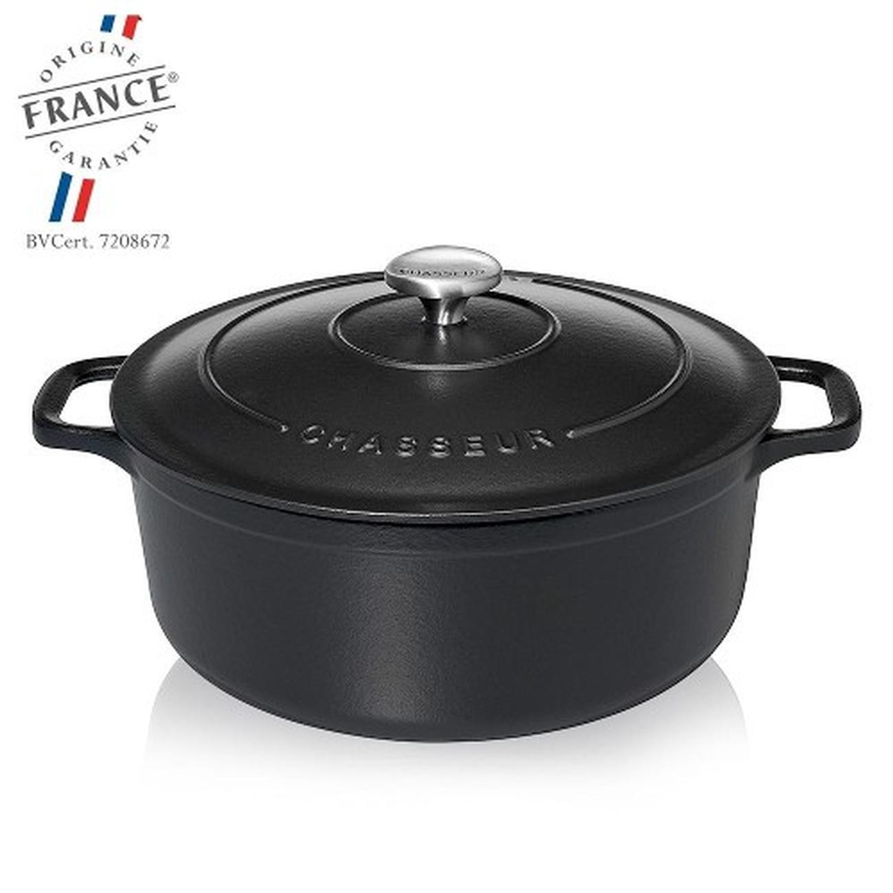  Chasseur Round Enamelled Cast Iron Casserole Pot - 24 cm - 1.7  Litres - Matte (Black Interior) : Home & Kitchen