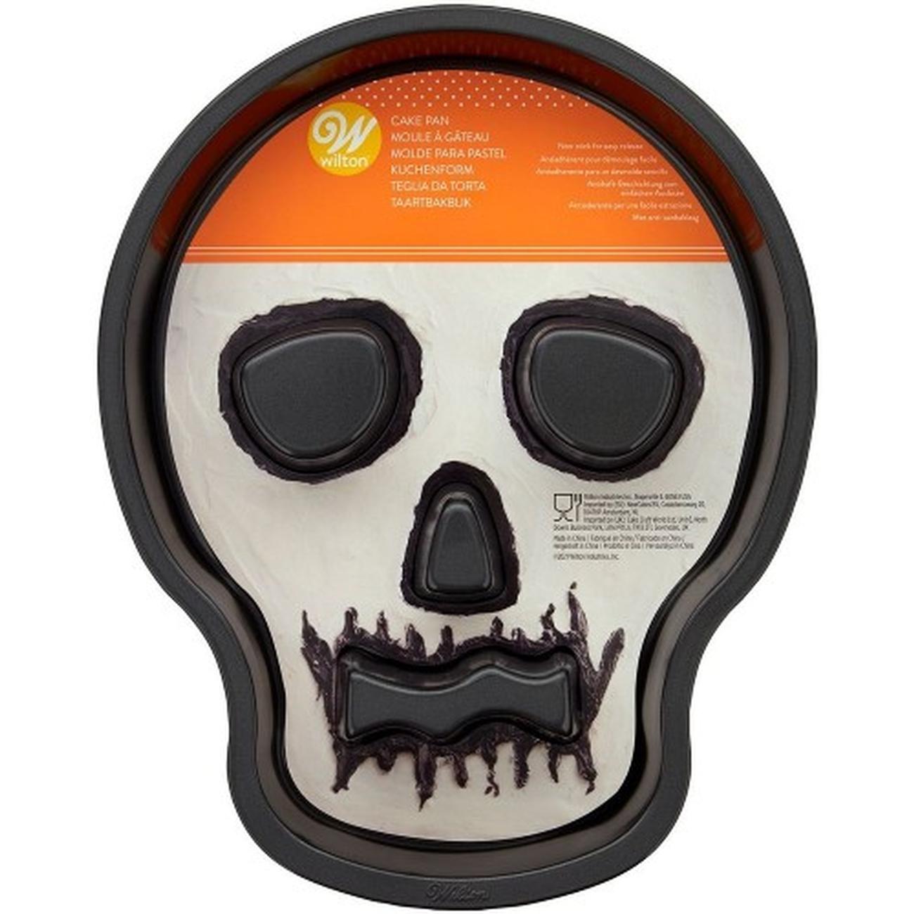 https://www.thekitchenwhisk.ie/contentFiles/productImages/Large/wilton-skull-tube-pan.jpg