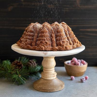 Nordic Ware Very Merry Bundt- Pan