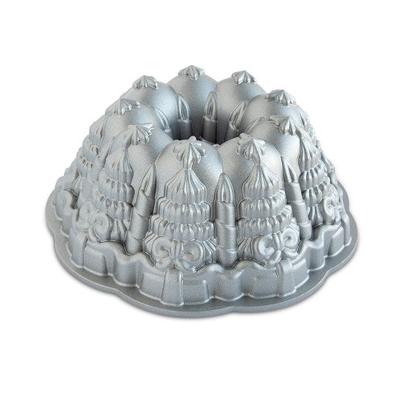 Nordic Ware Very Merry Bundt- Pan