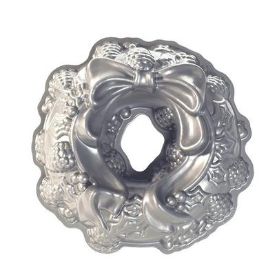 Nordic Ware Holiday Wreath Pan