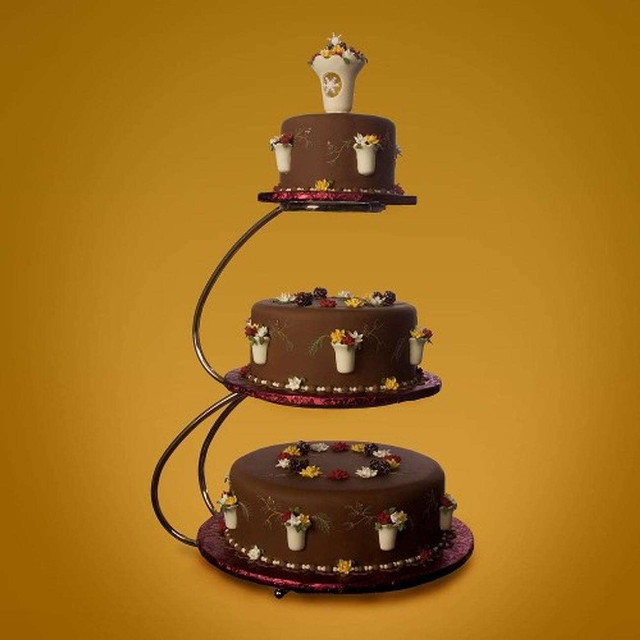 Chrome clearance cake stand