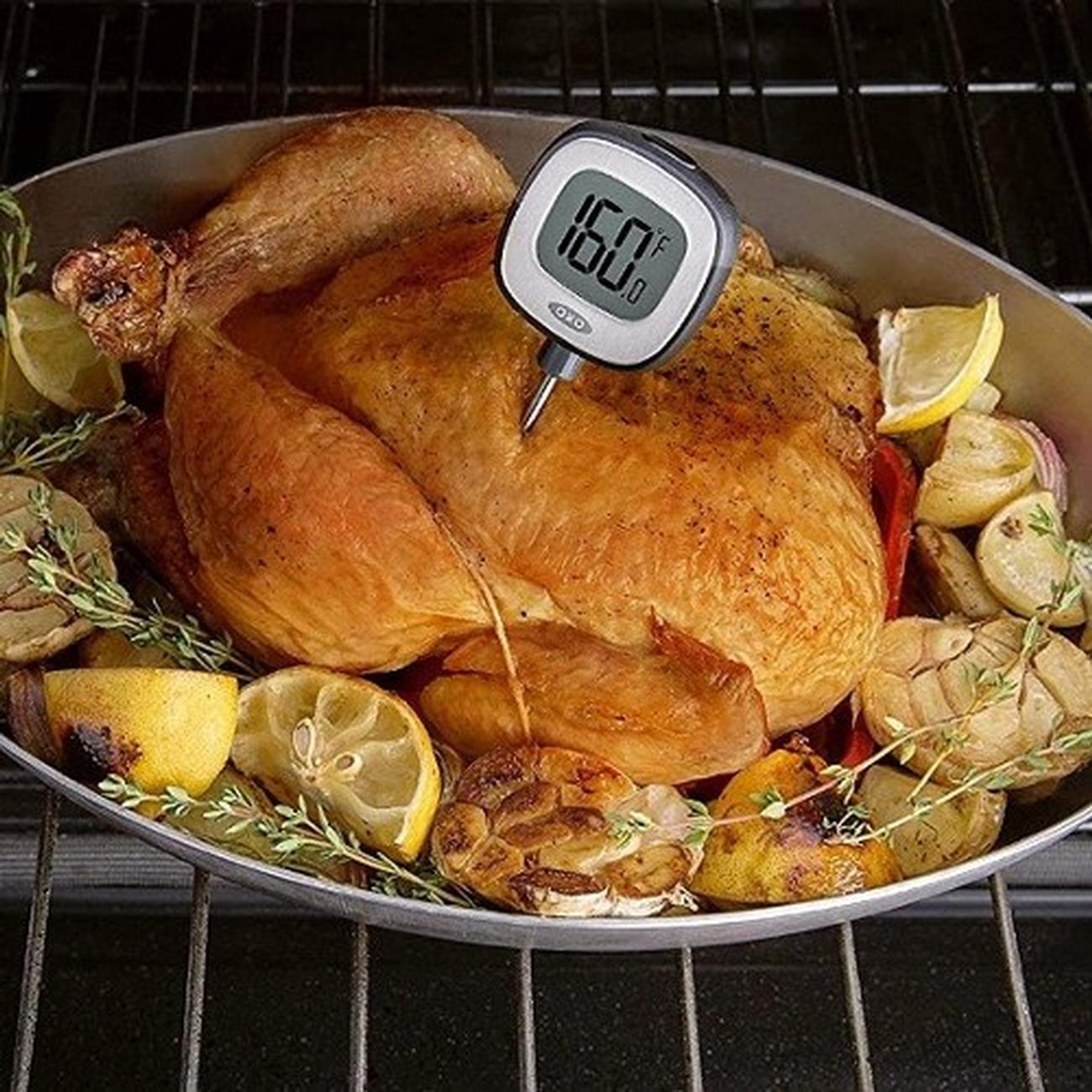https://www.thekitchenwhisk.ie/contentfiles/productImages/Large/OXO-Instant-Read-Digital-Meat-Thermometer-with-Probe-roast-dinner.jpg