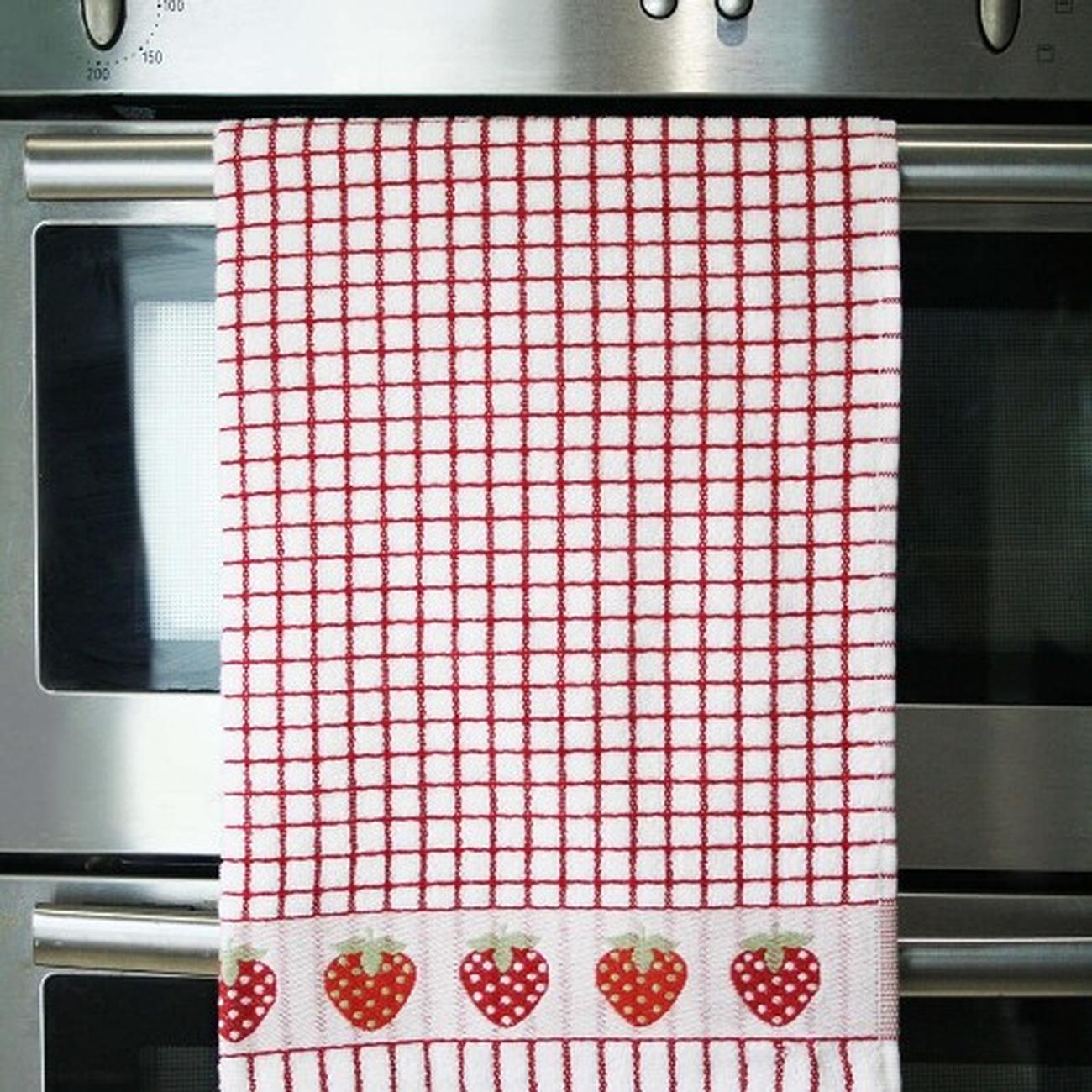 samuel-lamont-poli-dry-tea-towel-red-strawberries - Samuel Lamont Poli Dri Tea Towel Red Strawberries
