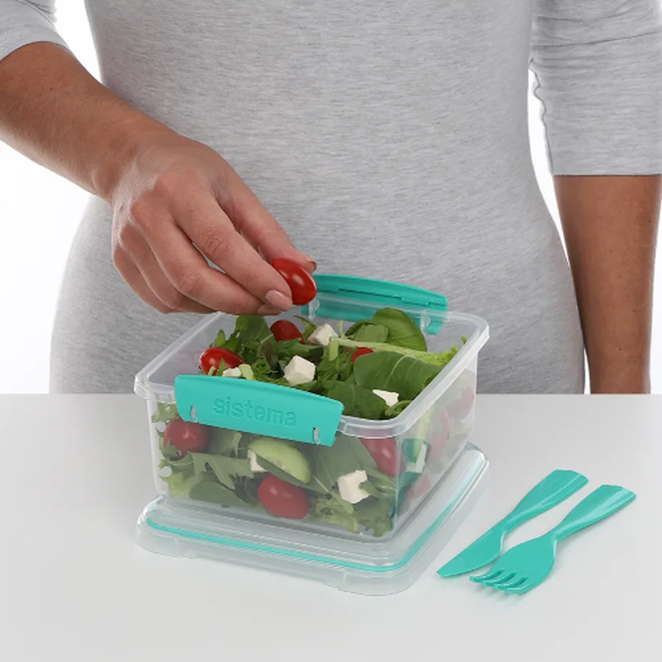 https://www.thekitchenwhisk.ie/contentfiles/productImages/Large/Sistema-Lunch-Plus-To-Go-with-Cutlery-lunchbox.png