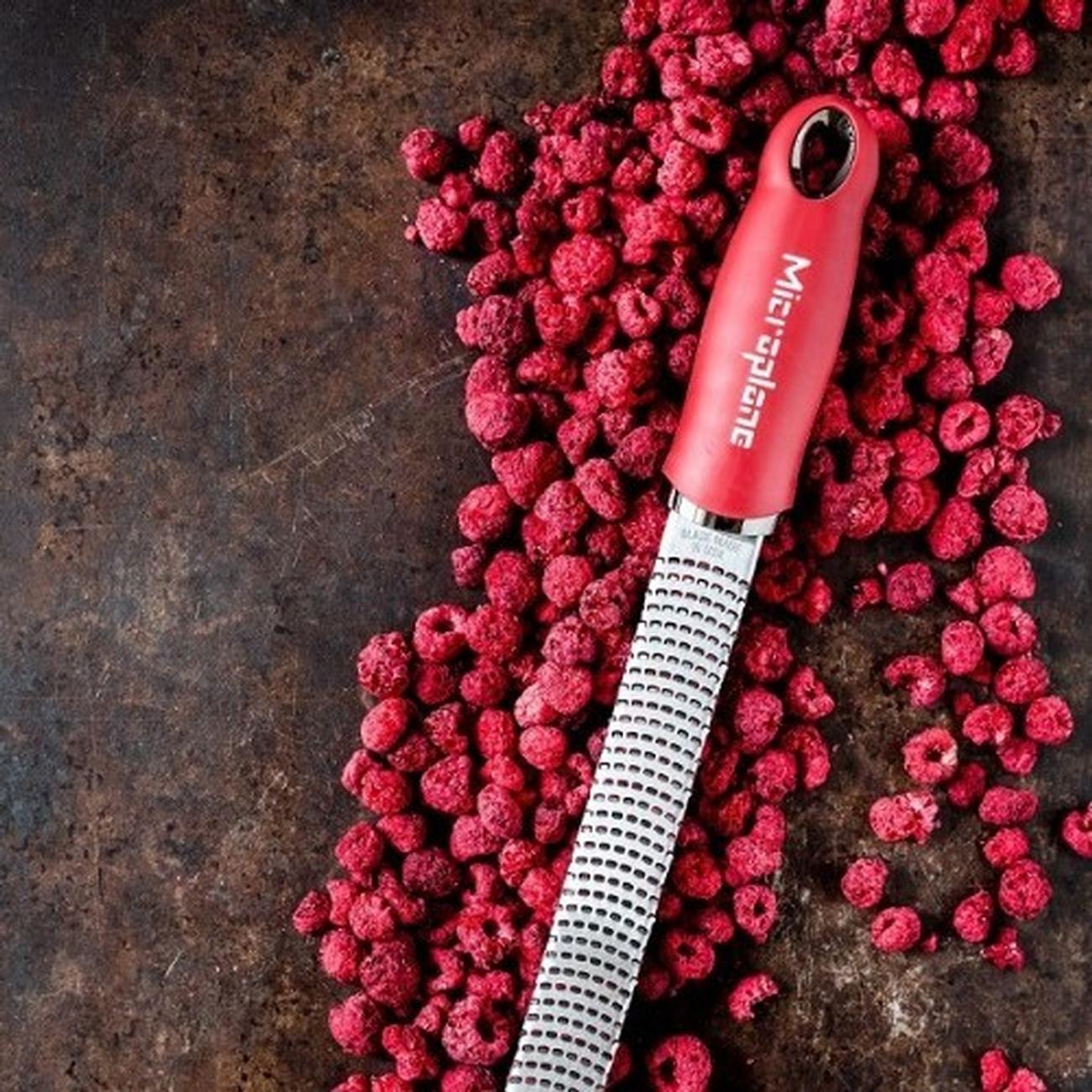 Microplane Select Series Coarse Cheese Grater - Red