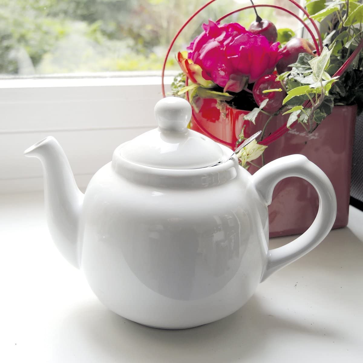 London Pottery Farmhouse Teapot 6 Cup White